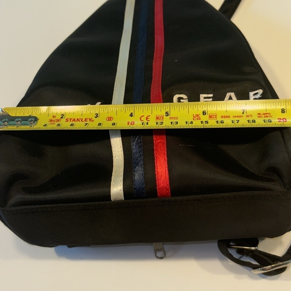 Vintage Tommy Hilfiger “Tommy Gear” Sling bag - Picture 9 of 10